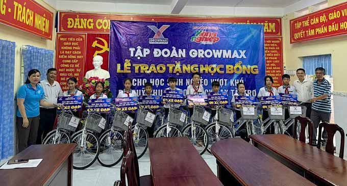 tặng xe đạp thiện nguyện tại cà mau 3