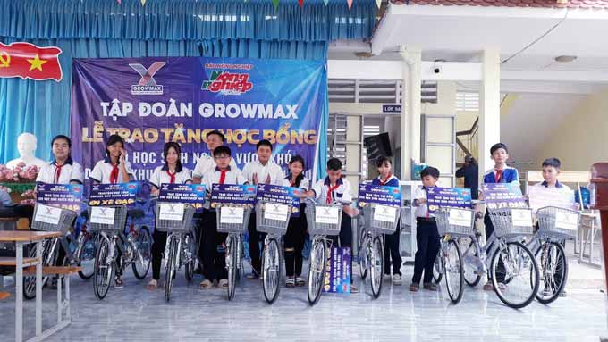 tặng xe đạp thiện nguyện tại sóc trăng 2