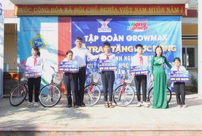 tặng xe đạp từ thiện tại tam kỳ quảng nam 2504-1