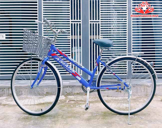 xe đạp phổ thông CC 23-27 xanh khung thép