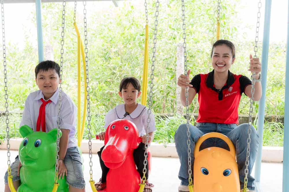 xe đạp từ thiện 247 express 4
