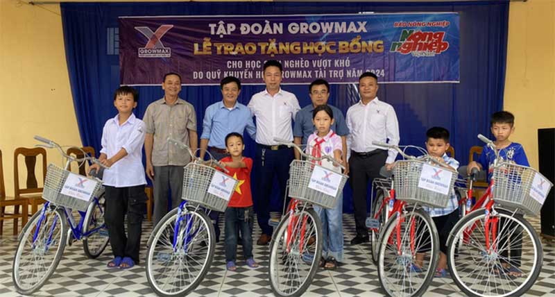 trao tặng xe đạp từ thiện tại Thanh Hóa