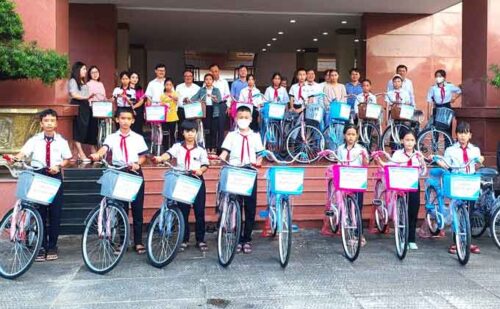 Chương trình tặng xe đạp từ thiện