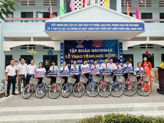tặng xe đạp từ thiện cho học sinh khó khăn tại bạc liêu