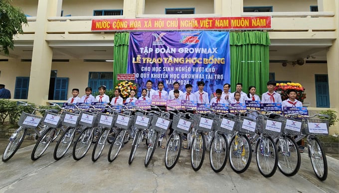 tặng xe đạp từ thiện cho học sinh nghèo