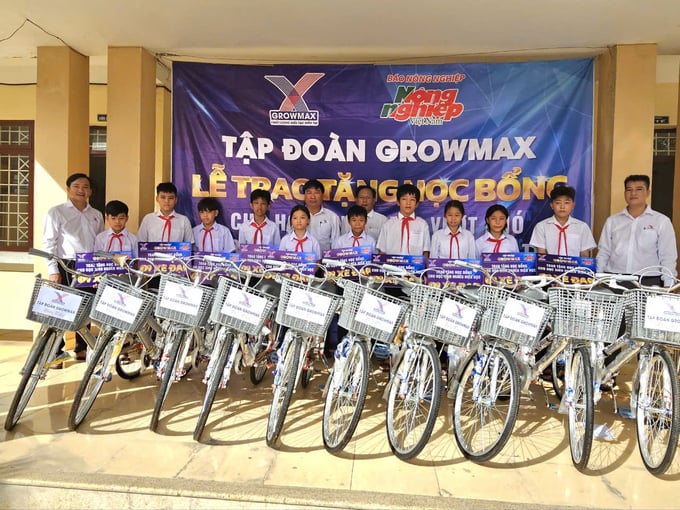 tặng xe đạp từ thiện cho học sinh nghèo