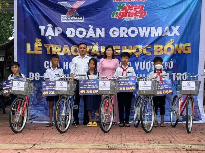 tặng xe đạp từ thiện cho trẻ em nghèo dbscl 14