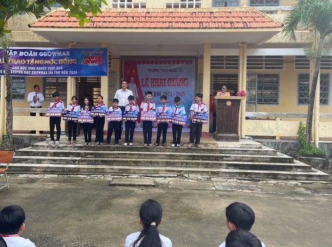 tặng xe đạp từ thiện cho trẻ em nghèo dbscl 5